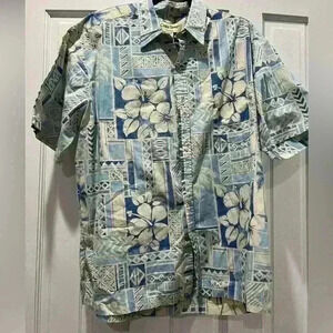 Men’s Hawaiian shirt size XL blue and white vintage